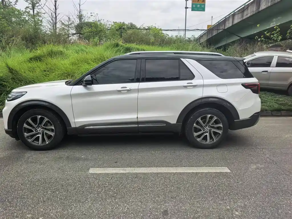 Ford Explorer 2023 Белый из Китая