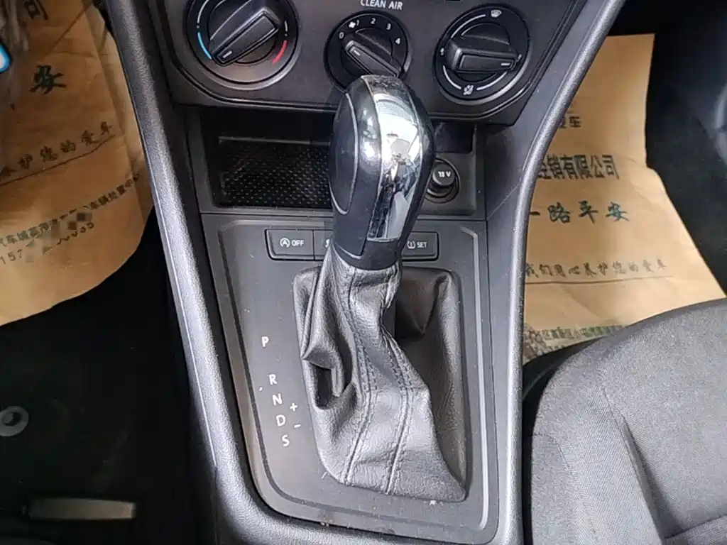 Volkswagen Lavida — миниатюра 14