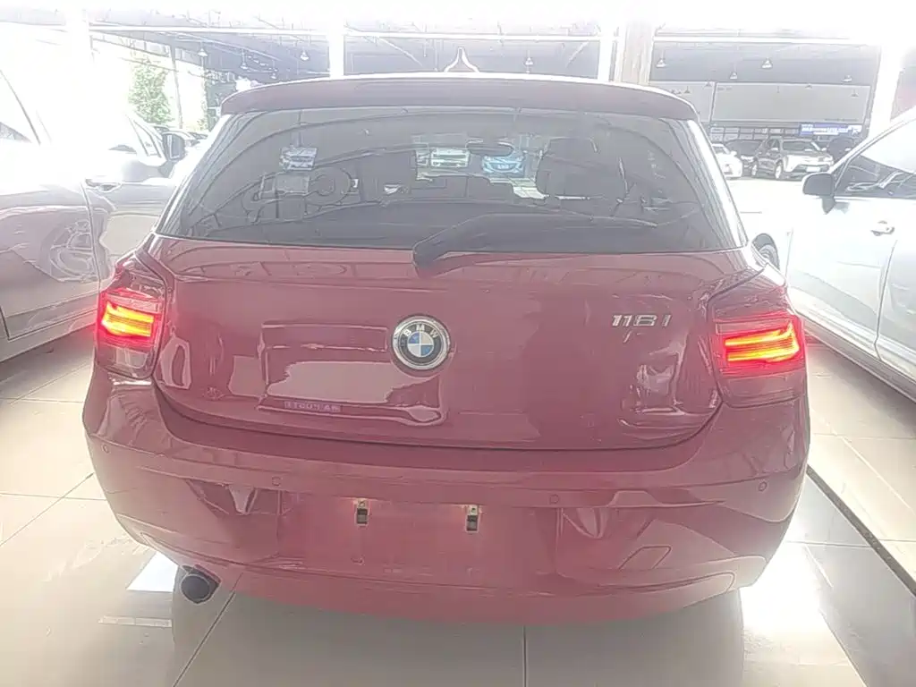 BMW 1 Series (Import) — миниатюра 6
