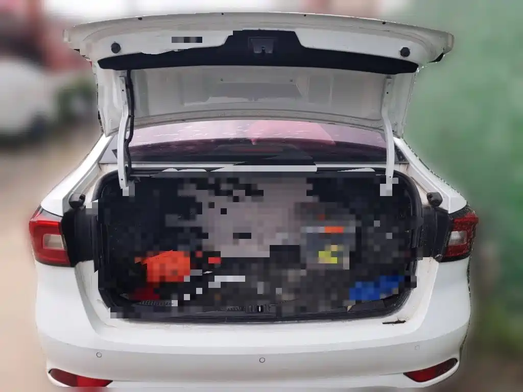 Roewe i5 — миниатюра 20