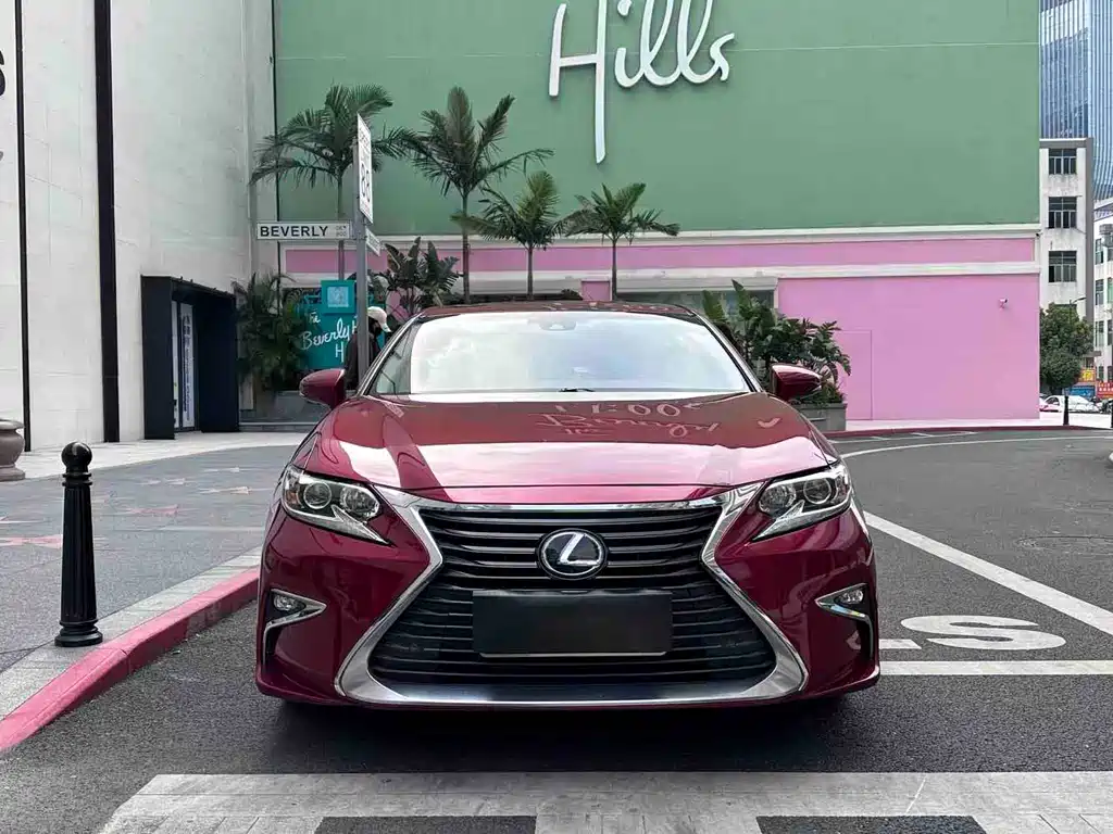 LEXUS ES