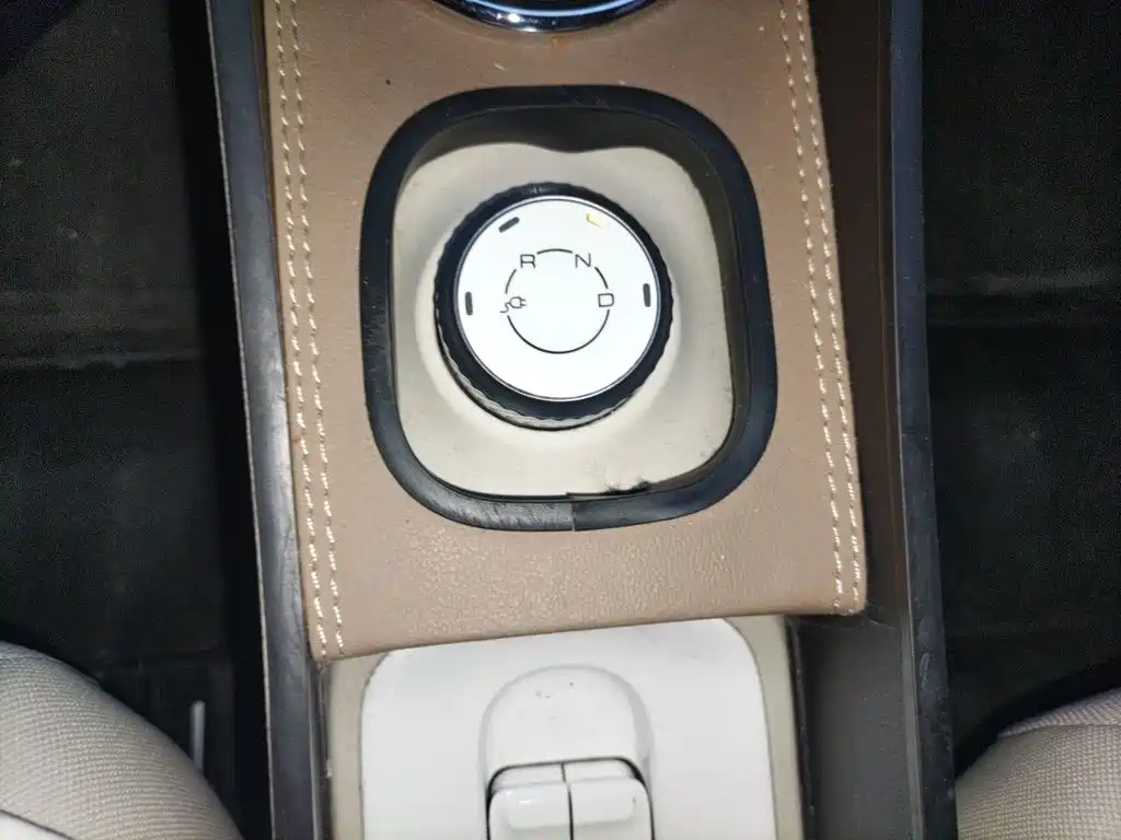 Wuling MINIEV — миниатюра 15