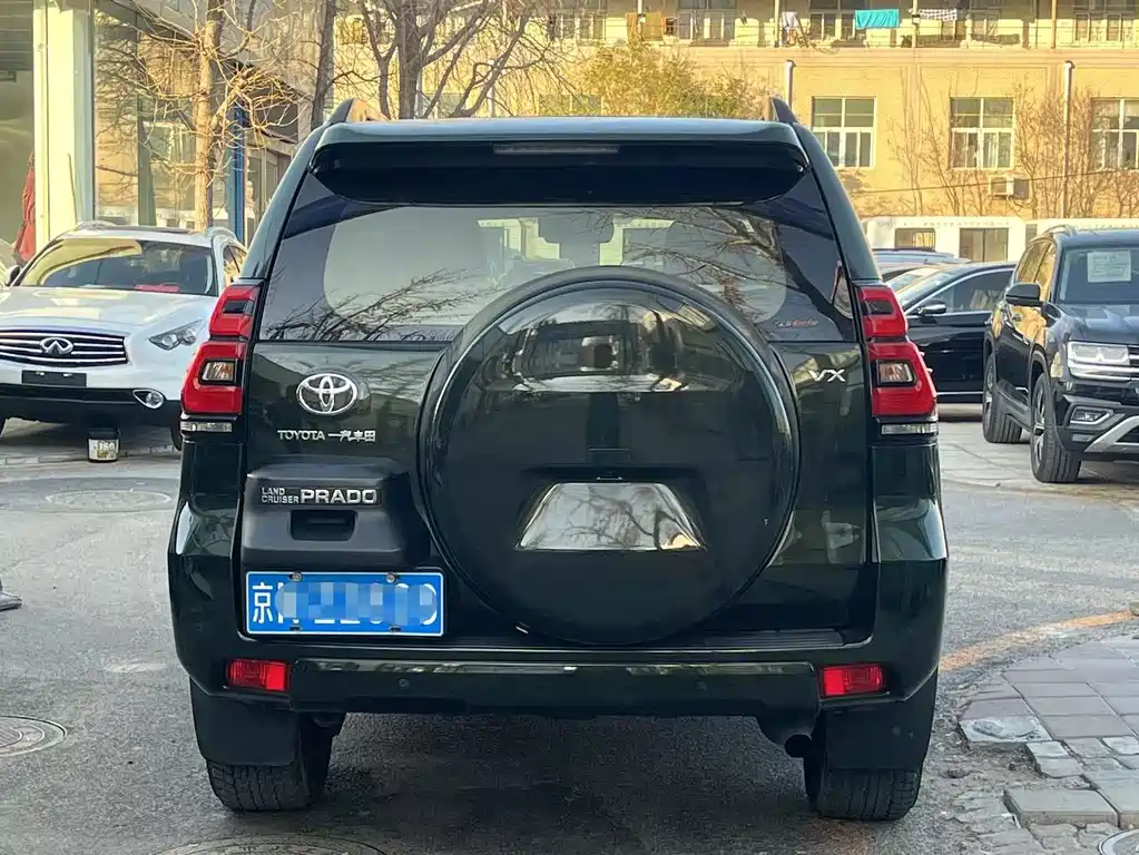 TOYOTA PRADO