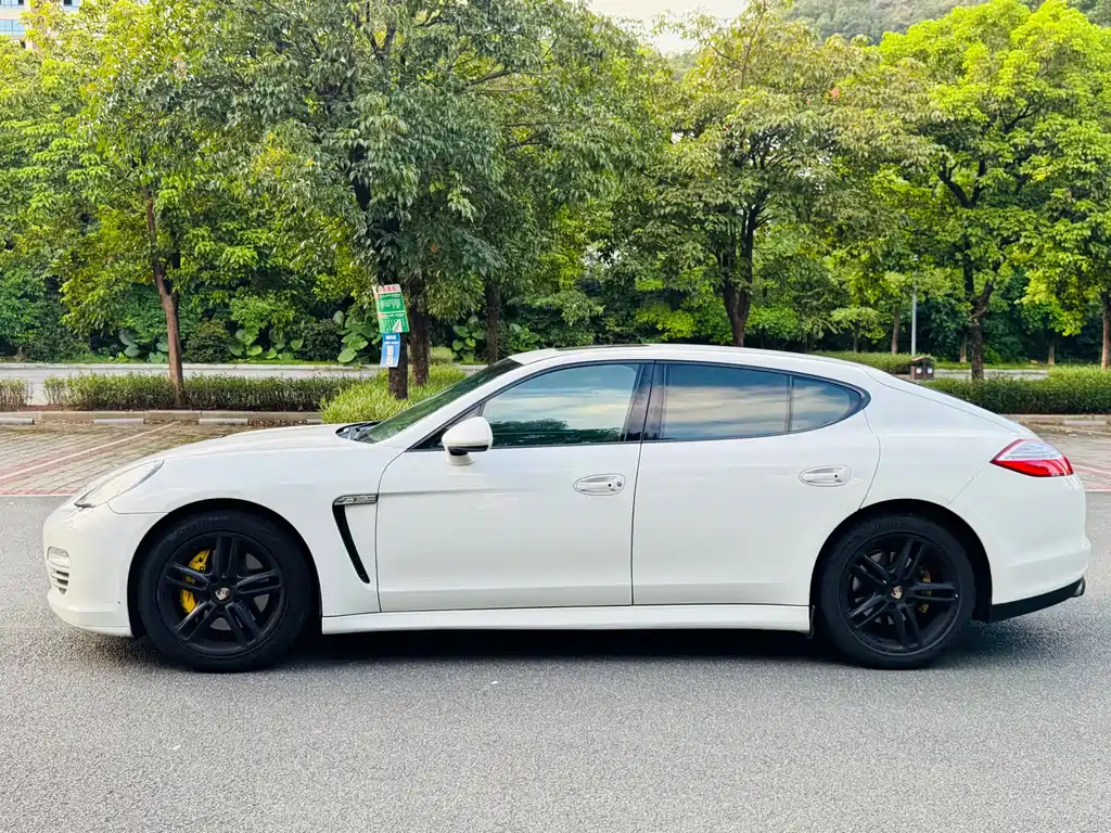 Porsche Panamera — миниатюра 4