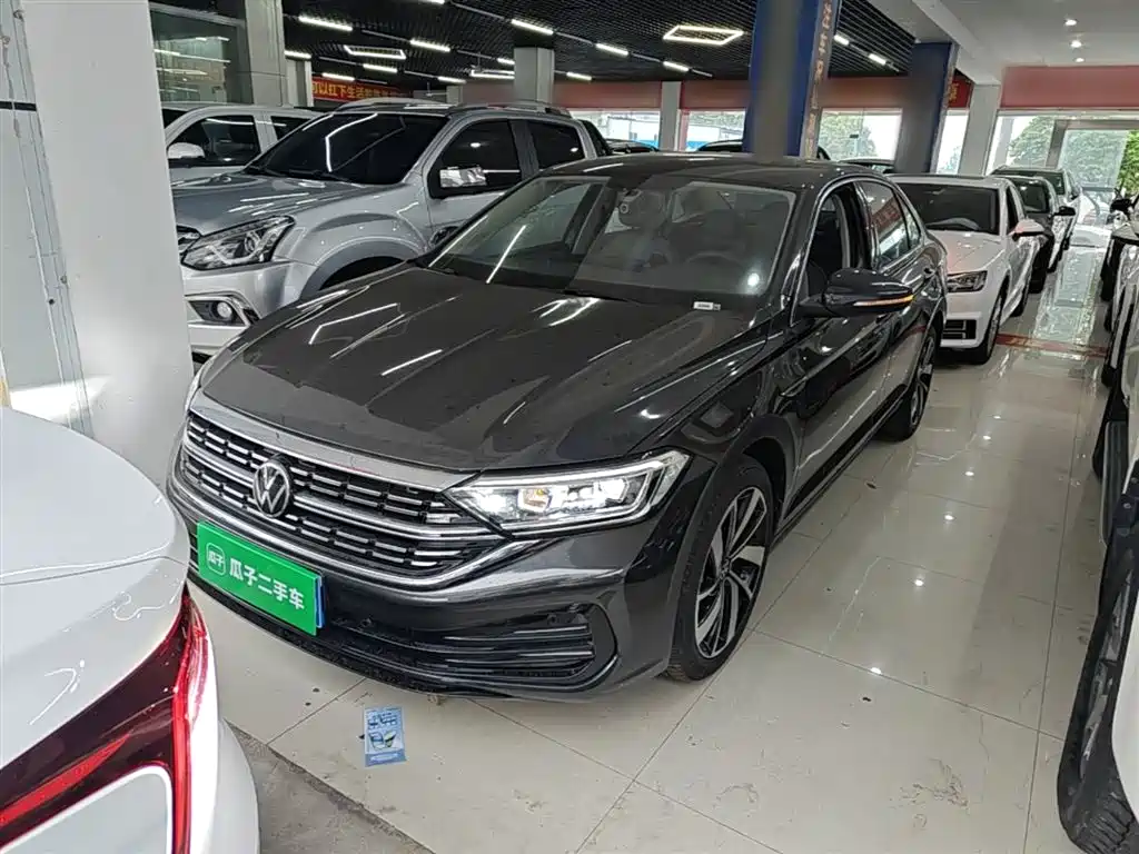 Volkswagen Sagitar 2025