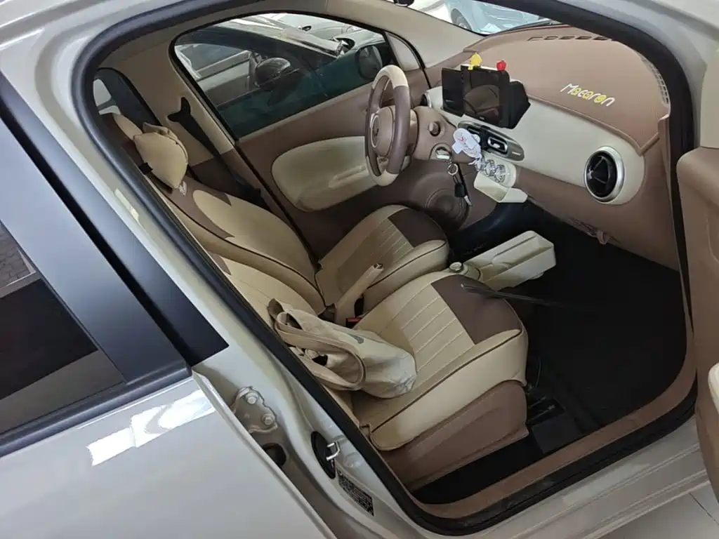 Wuling MINIEV — миниатюра 25