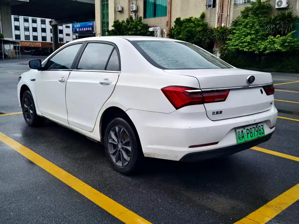 BYD Qin NEV