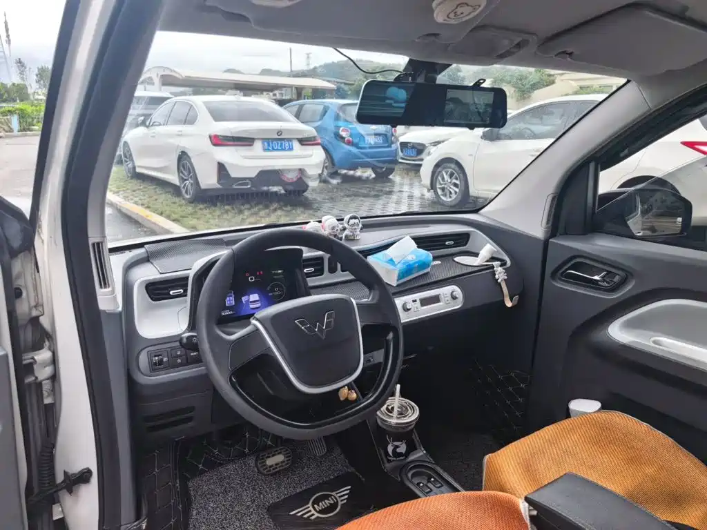 Wuling MINIEV — миниатюра 14