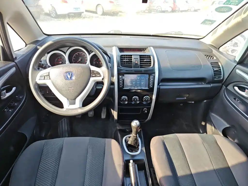 Changan CX20 — миниатюра 10