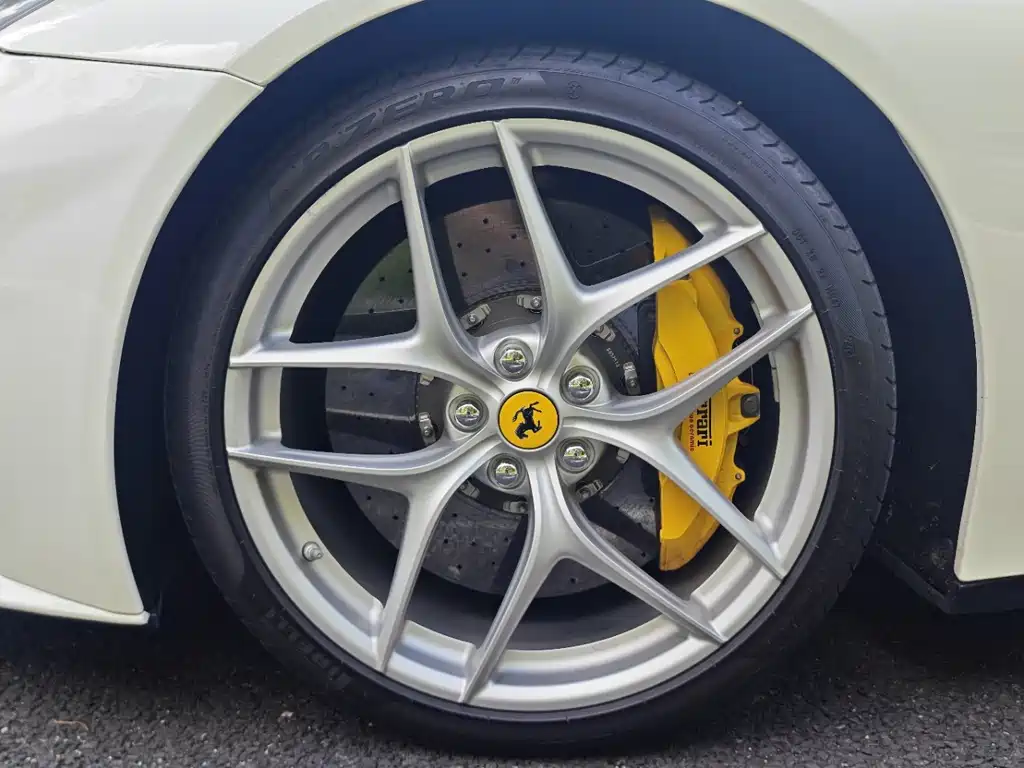 Ferrari F12berlinetta — миниатюра 10