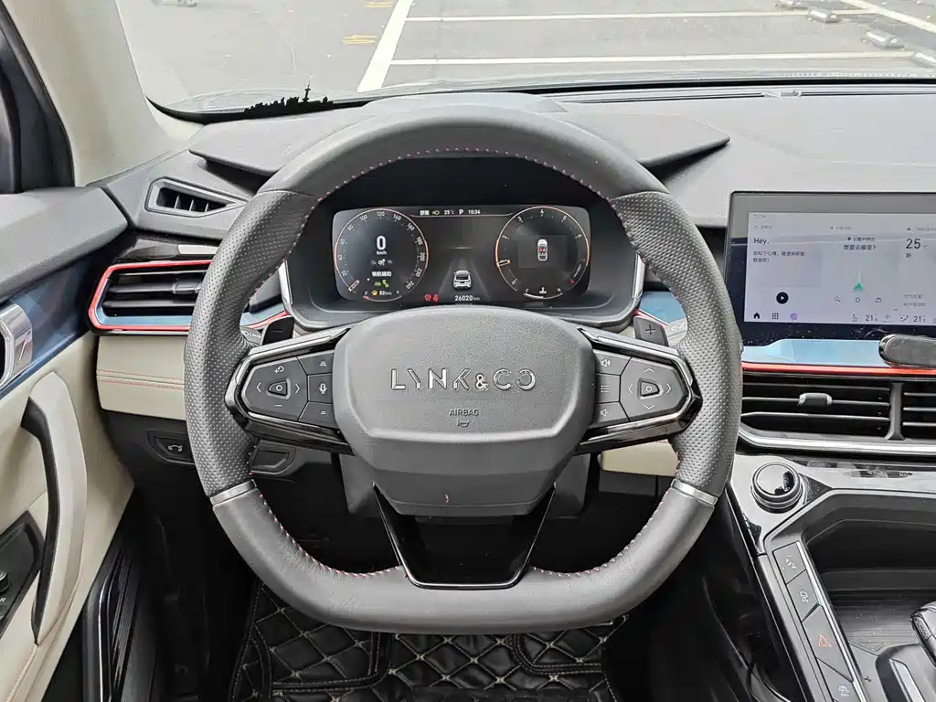 Lynk & Co 06 — миниатюра 4