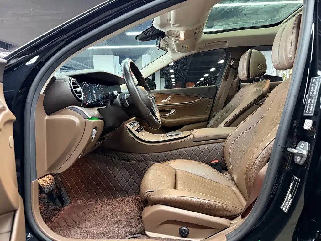 Mercedes-Benz E-Class — миниатюра 4