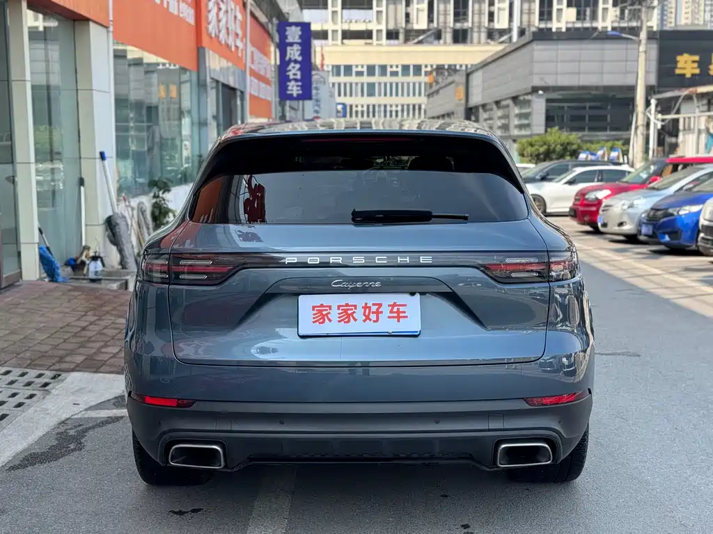 PORSCHE CAYENNE