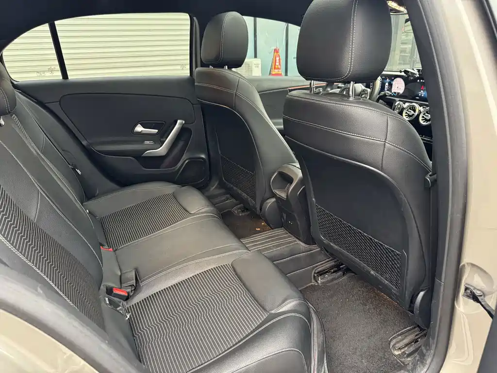 Mercedes-Benz A-Class (Import) — миниатюра 6