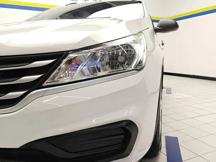 Baojun 310 — миниатюра 5