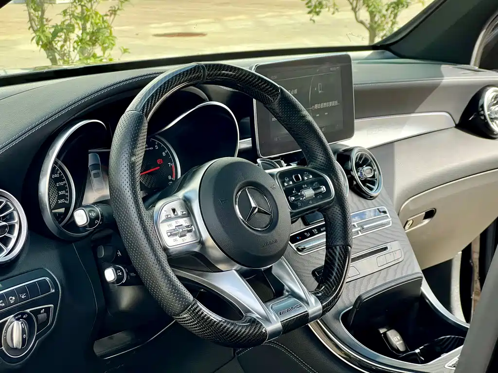 MERCEDES-BENZ GLC COUPE AMG