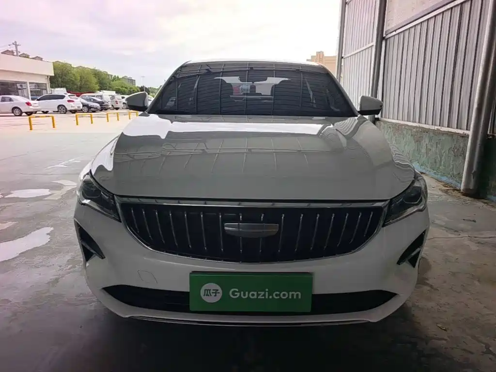 Geely Emgrand 2025 4 1.5L CVT Luxury