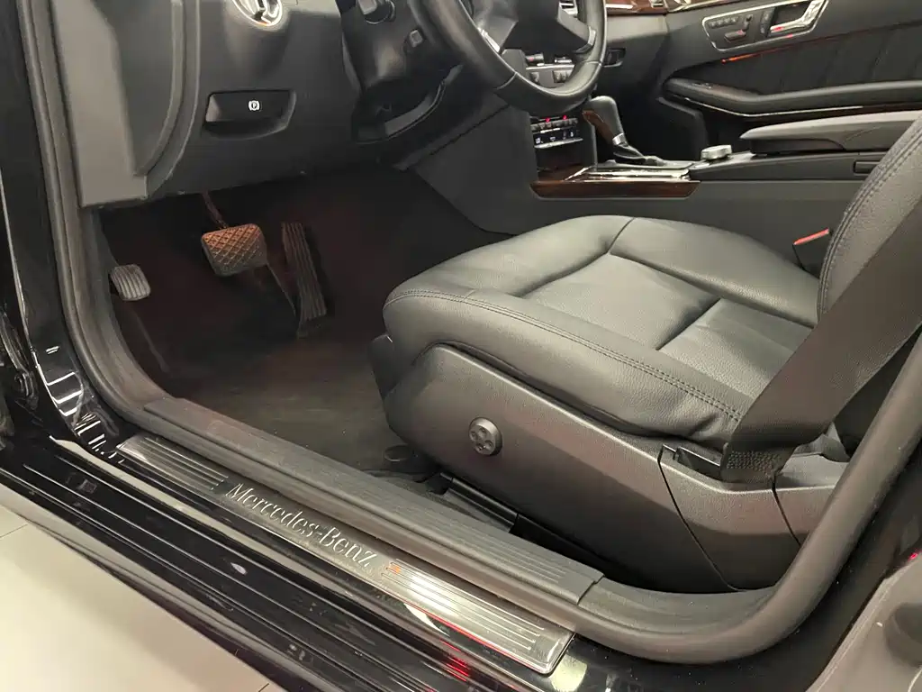 Mercedes-Benz E-Class — миниатюра 28
