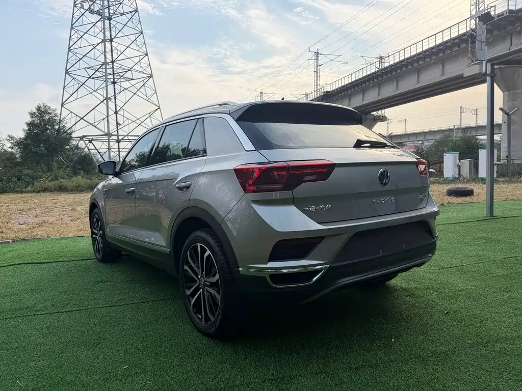 Volkswagen T-Roc — миниатюра 4