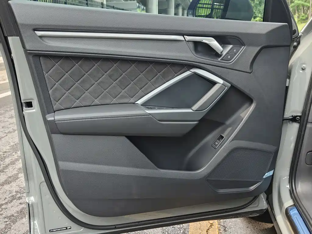 Audi Q3 2025 quattro 45 35TFSI Fashion