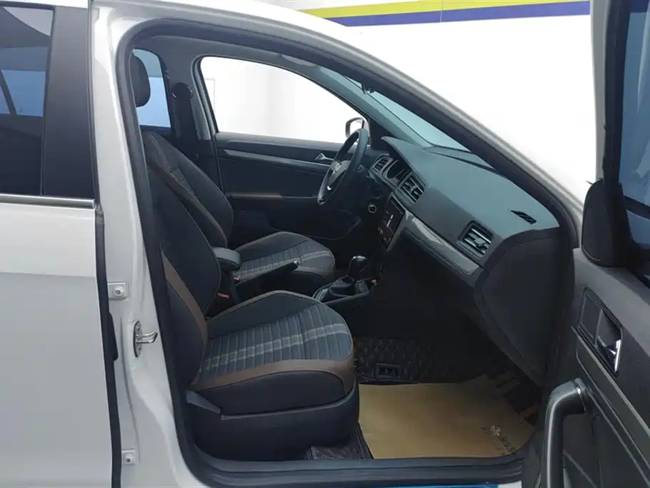 Volkswagen Lavida 2019 1.5L AT Comfort VI