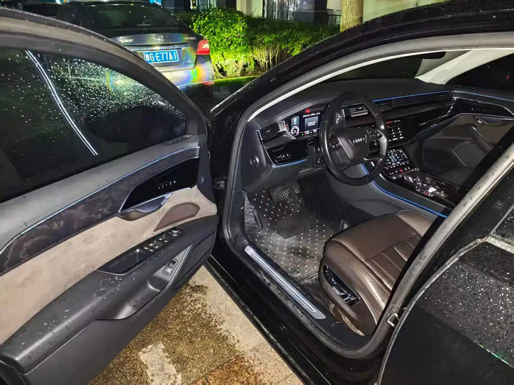 Audi A8 — миниатюра 5