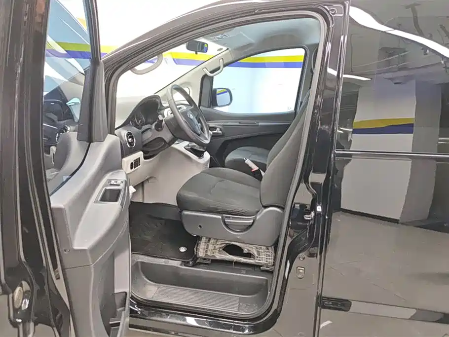 JAC RefineM3 M3 2023 PLUS 1.5T 7/8 мест Comfort