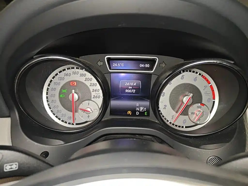 Mercedes-Benz GLA — миниатюра 12