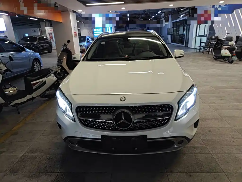 Mercedes-Benz GLA — миниатюра 3