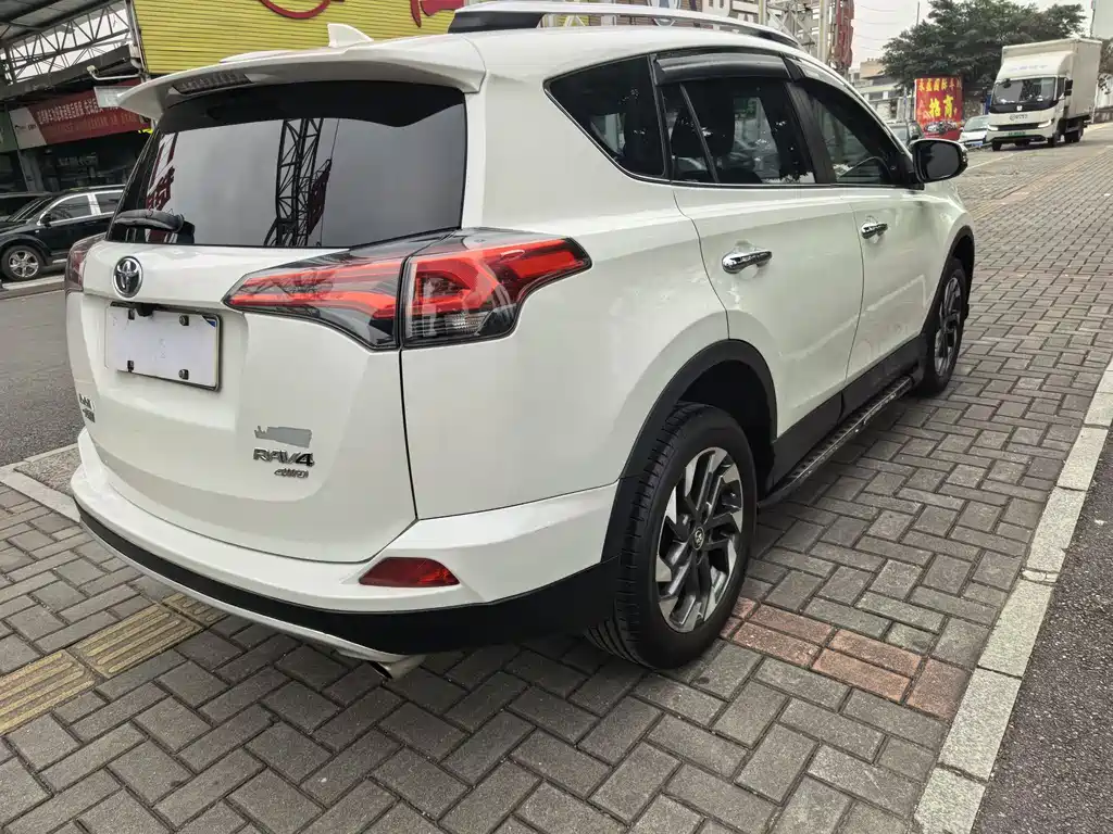TOYOTA RAV4 RONGFANG