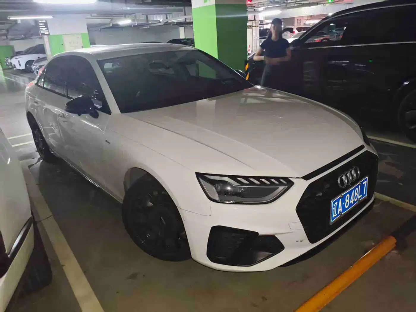 奥迪A4L 2022款 35 TFSI 时尚动感型 2023