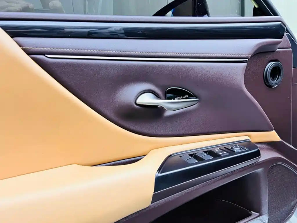 Lexus ES — миниатюра 19