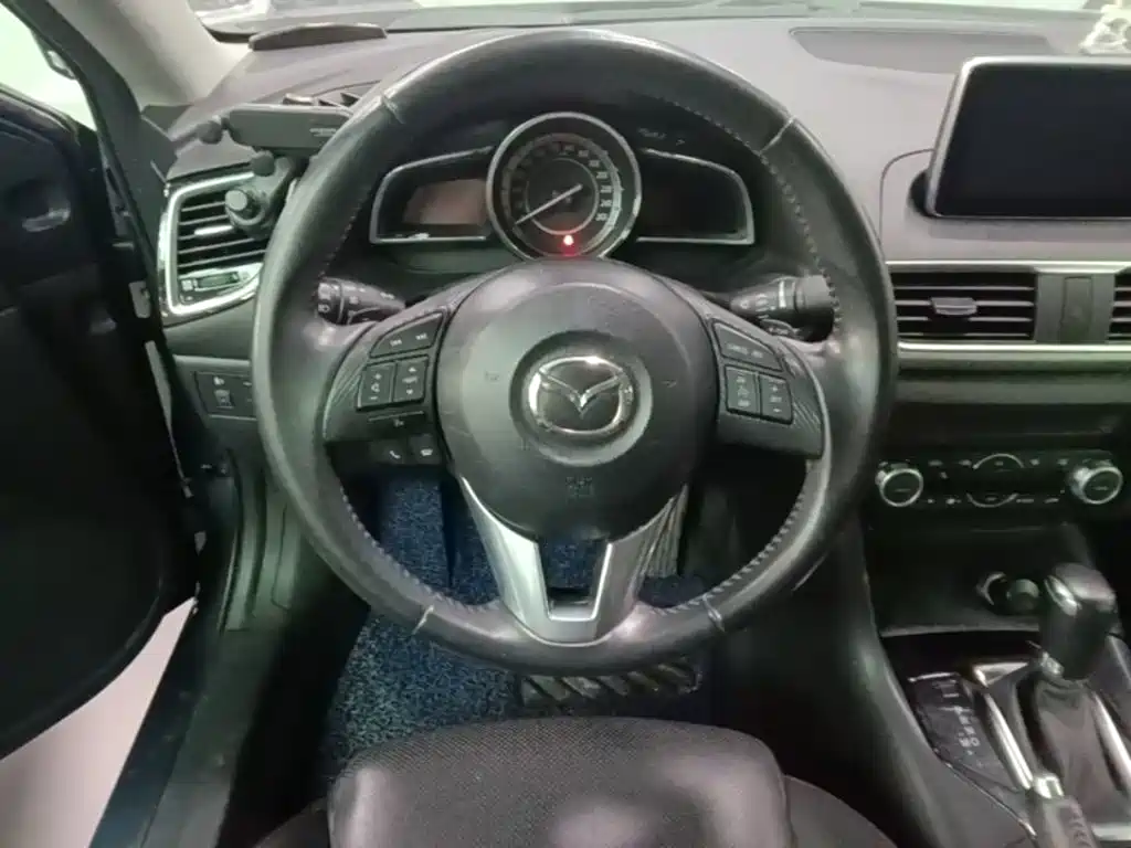Mazda 3 Axela — миниатюра 11