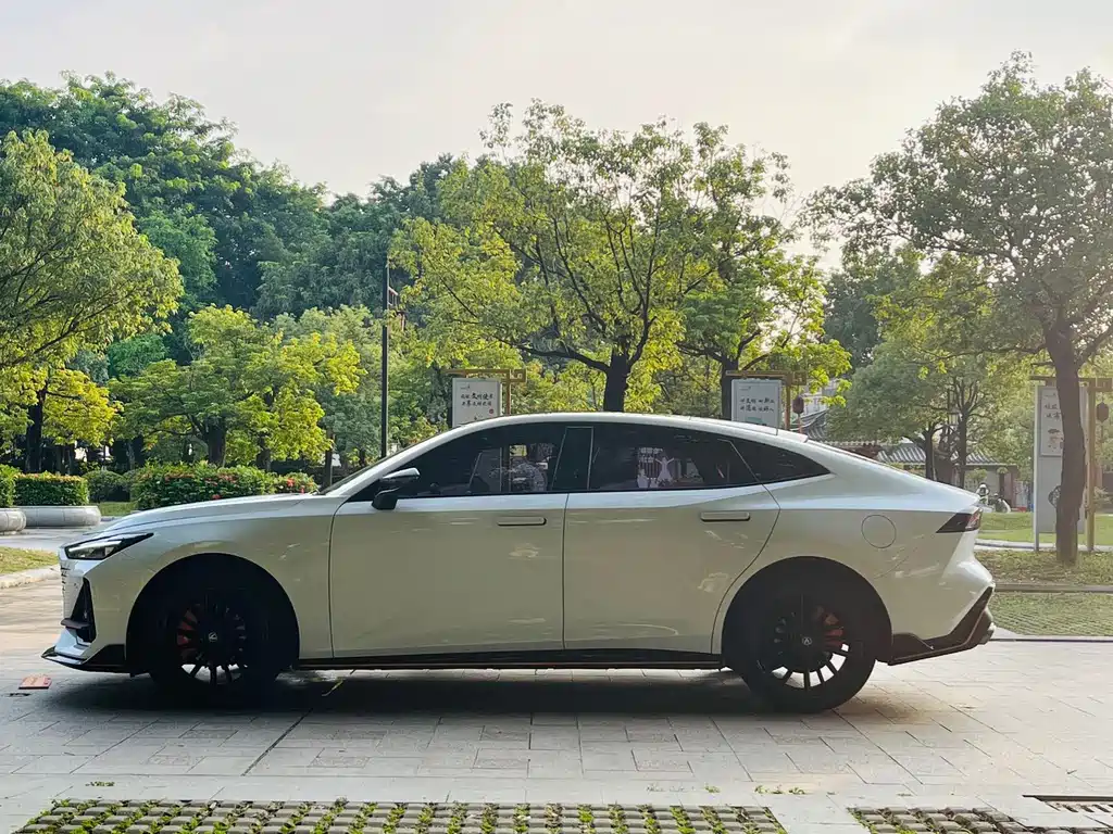 Changan UNI-V — миниатюра 18