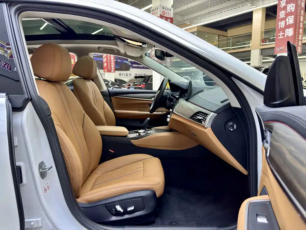BMW 6 Series GT — миниатюра 4