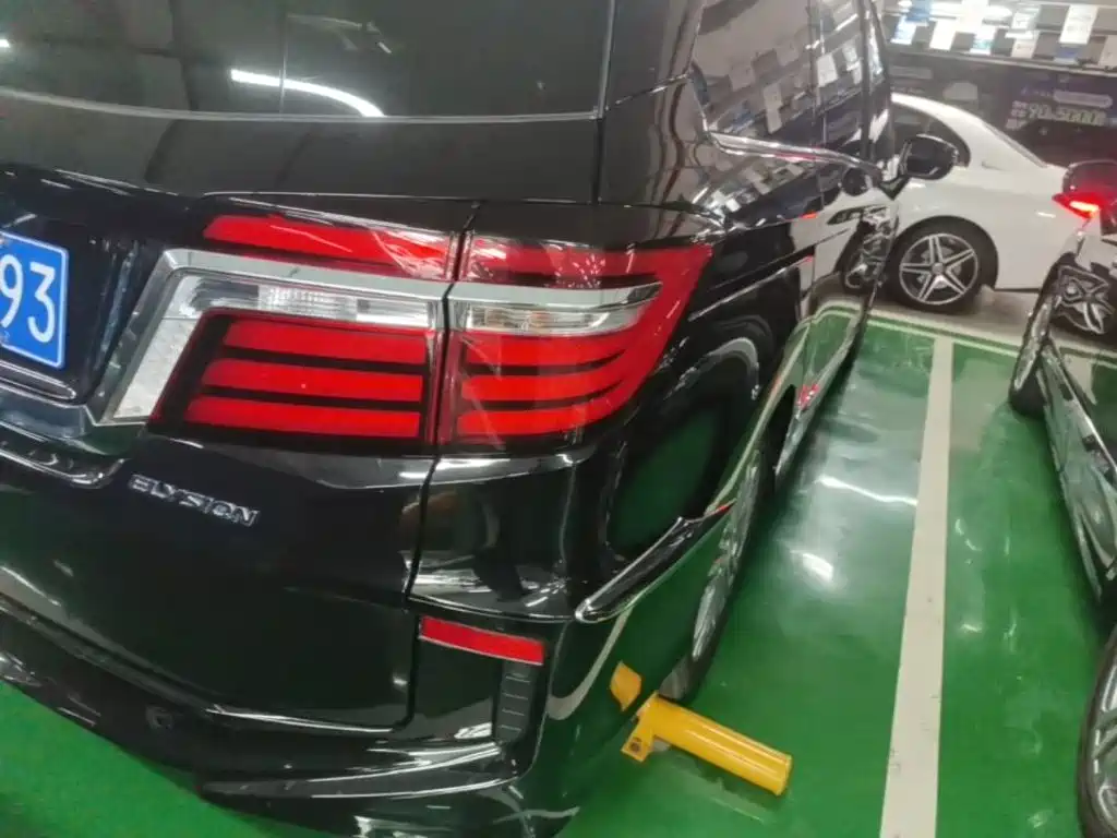 Honda Elysion 2016 2.4L Luxury