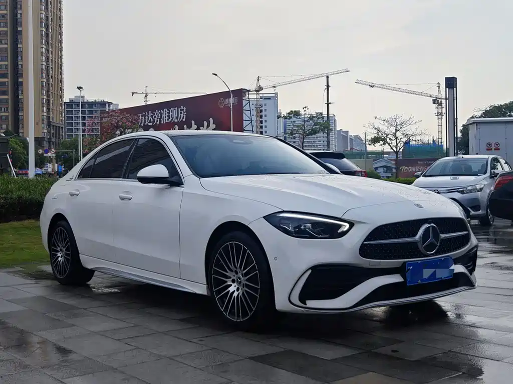 Mercedes-Benz C-Class — миниатюра 3