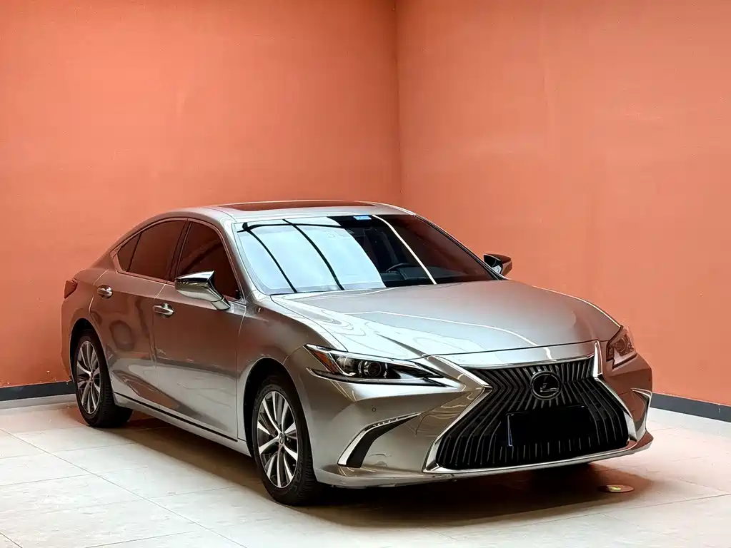 Lexus ES — миниатюра 3