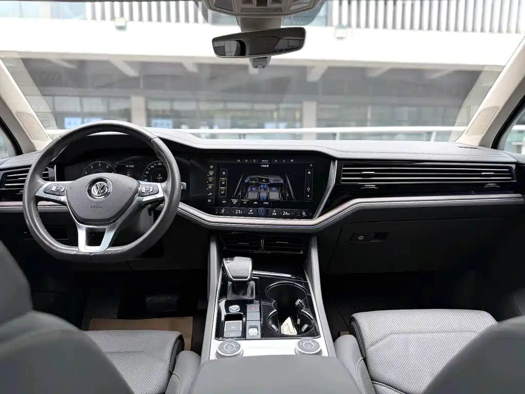 Volkswagen Touareg 2019 2.0TSI VI