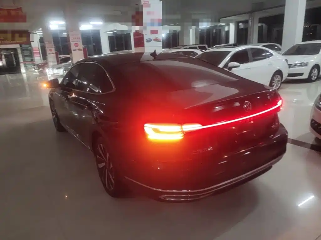 Volkswagen Passat — миниатюра 5
