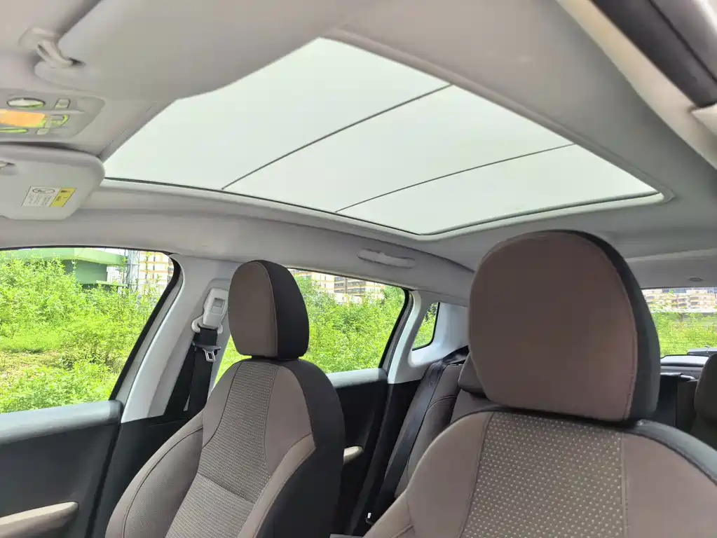 Peugeot 2008 — миниатюра 13