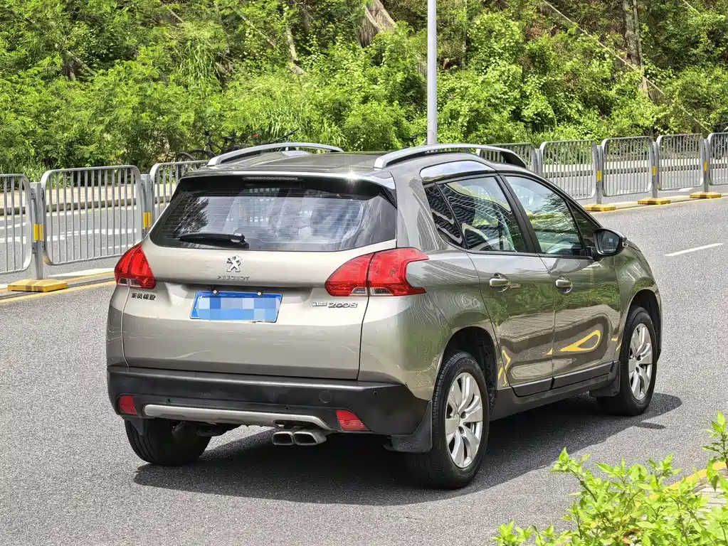 Peugeot 2008 — миниатюра 17