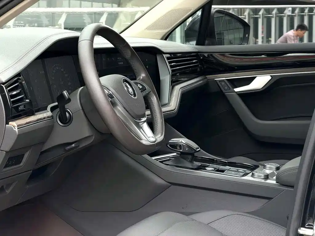 Volkswagen Touareg 2019 2.0TSI VI
