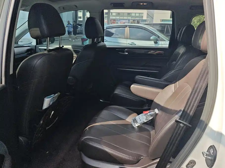 GAC Motor Trumpchi M6 — миниатюра 11