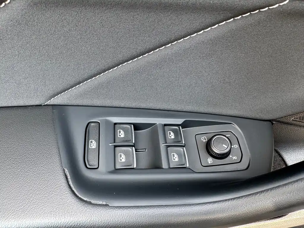 Volkswagen CC — миниатюра 18