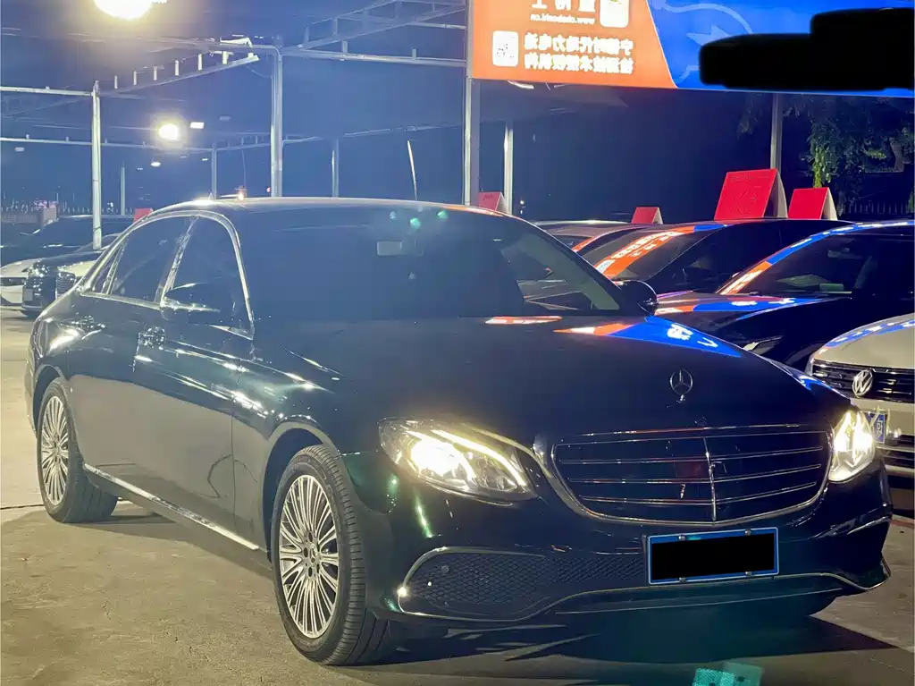 Mercedes-Benz E-Class — миниатюра 3
