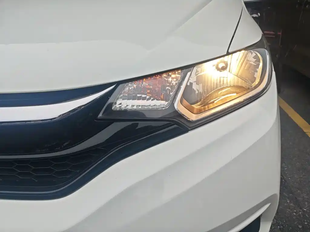 Honda Fit — миниатюра 24