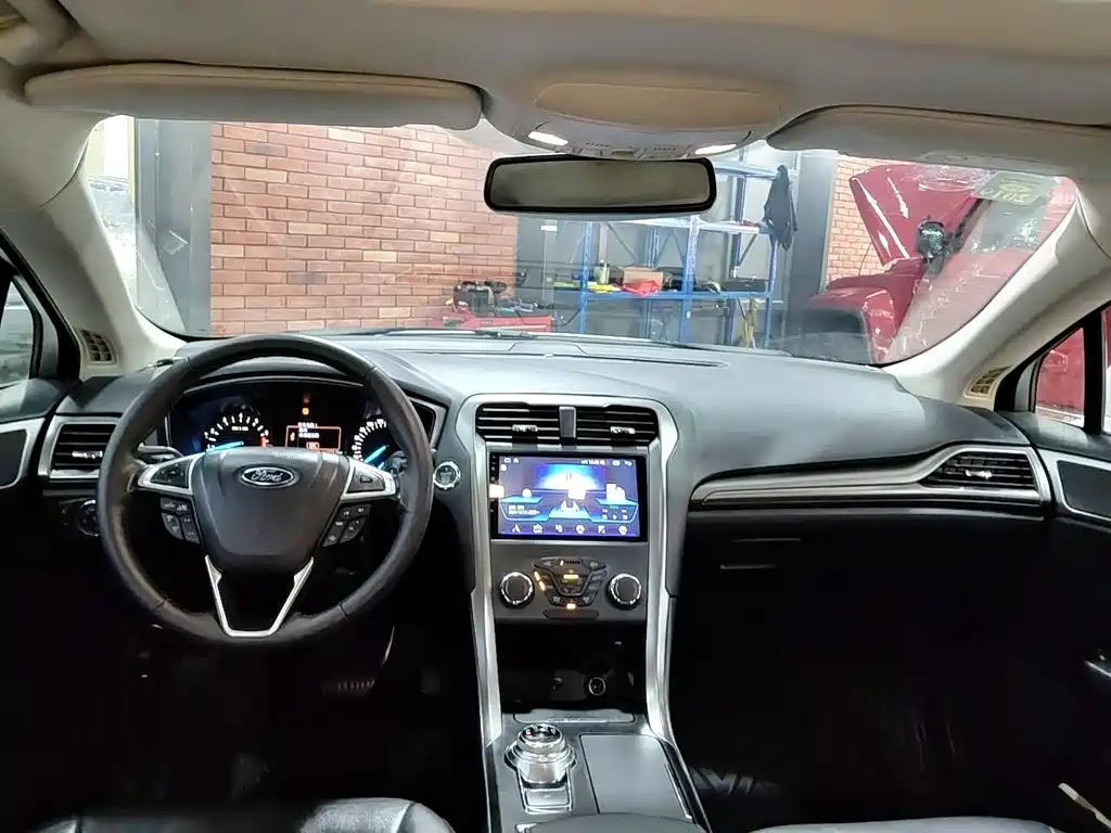 Ford Mondeo — миниатюра 13