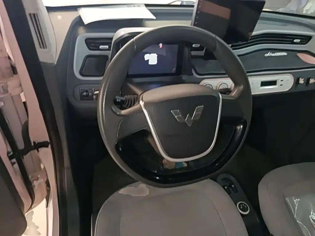 Wuling MINIEV — миниатюра 11
