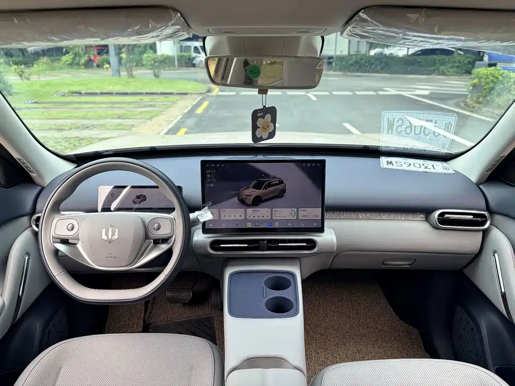 Leapmotor Leapmotor A10 — миниатюра 14